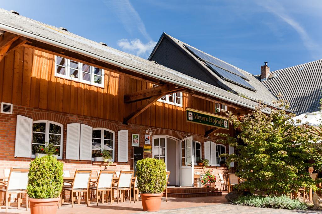 Meyers Hotel Isenbuettel Bagian luar foto